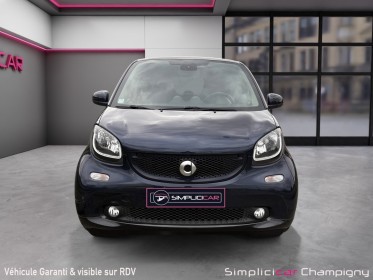 Smart fortwo coupe 0.9 90 ch  ba6 prime-entretiens a jour-toit panoramique-sieges en ncuir chauffants-accoudoir-camera et...