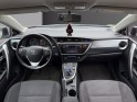 Toyota auris business hybride 136h business/entretien a jour/sieges chauffant occasion paris 17ème (75)(porte maillot)...