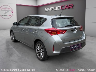 Toyota auris business hybride 136h business/entretien a jour/sieges chauffant occasion paris 17ème (75)(porte maillot)...