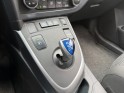 Toyota auris business hybride 136h business/entretien a jour/sieges chauffant occasion paris 17ème (75)(porte maillot)...
