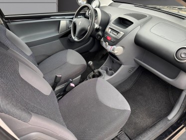 Peugeot 107 1.0e 12v 68ch trendy garantie 12 mois occasion simplicicar mery-sur-oise simplicicar simplicibike france