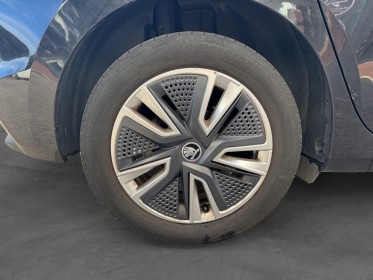 Skoda fabia 1.0 tsi 95 ch bvm5 style caméra virtual cockpit semi bacquets garantie 12 mois occasion simplicicar perpignan ...