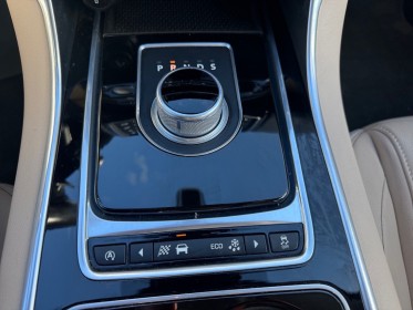 Jaguar xe xe 2.0 d - 180 ch bva prestige caméra de recul sièges électriques gps garantie 24 mois occasion simplicicar...