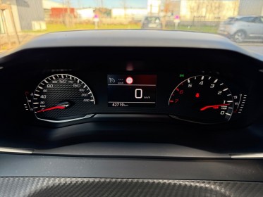 Peugeot 2008 puretech 100 ss bvm6 style garantie 12 mois occasion simplicicar lyon nord simplicicar simplicibike france