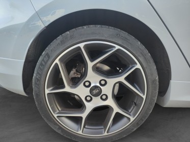 Ford fiesta st 1.5 ecoboost 200 ss st pack feux led full option et entretien top occasion simplicicar lille  simplicicar...