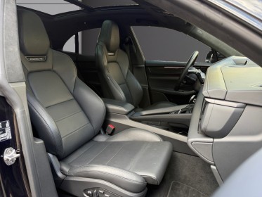 Porsche  macan  turbo ev 639 cv/apple carplay/pack sport chrono/roue directrice/bose/sieges chauffants/garantie 12 mois...