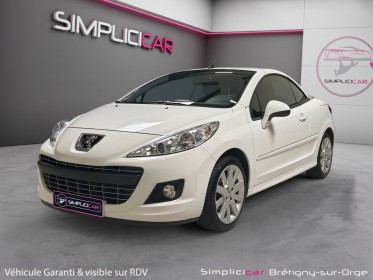 Peugeot 207 cc 1.6 vti 120ch sport faible kilométrage garantie 12 mois occasion simplicicar bretigny-sur-orge simplicicar...