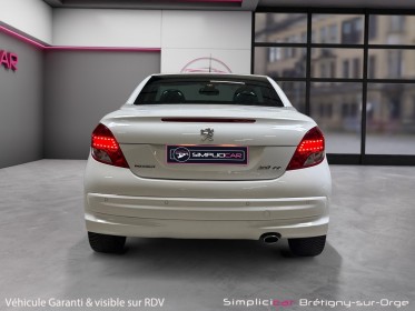 Peugeot 207 cc 1.6 vti 120ch sport faible kilométrage garantie 12 mois occasion simplicicar bretigny-sur-orge simplicicar...