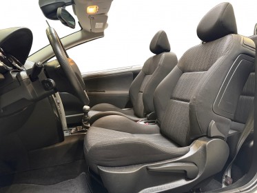 Peugeot 207 cc 1.6 vti 120ch sport faible kilométrage garantie 12 mois occasion simplicicar bretigny-sur-orge simplicicar...
