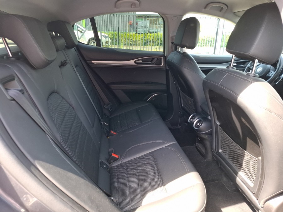 ALFA ROMEO d'occasion STELVIO 2.2D 190 SPRINT Q4 de 2021 Le Puy en