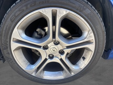 Renault clio iv tce 120 energy intens  finition gt , garantie 12 mois occasion simplicicar lyon nord simplicicar simplicibike...