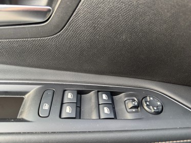 Peugeot 5008 bluehdi 130ch ss eat8 gt line suivi constructeur 7 places avec hayon et attelage amovible occasion simplicicar...