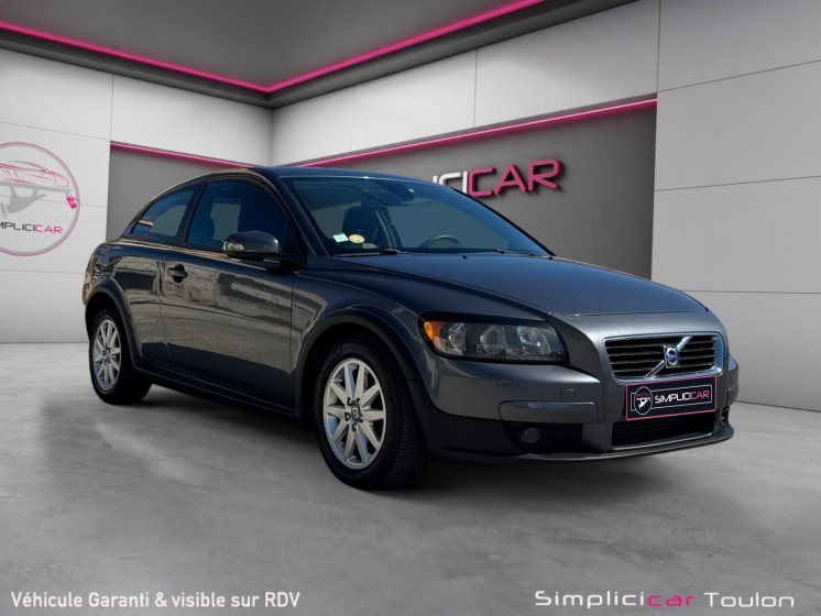 Volvo c30 d5 180 kinetic geartronic a  garantie 12 mois occasion simplicicar toulon est simplicicar simplicibike france