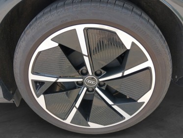 Audi q4 e-tron 50 quattro 299 ch 82 kw finition s line / caméra de recul occasion réunion ville st pierre simplicicar...