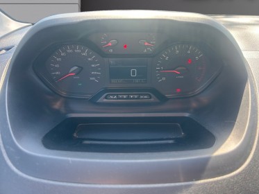 Peugeot partner fourgon standard 650 kg bluehdi 100 bvm5 asphalt carplay caméra de recul garantie 12 mois occasion...