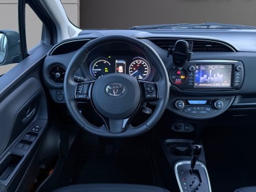 Toyota yaris hybride mc2 100h dynamic - garantie 12 mois - caméra de recul - hybrid occasion champigny-sur-marne (94)...