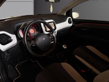 Peugeot 108 1.2 puretech 82ch bvm5 roland garros toit ouvrant distribution neuve garantie 12 mois occasion simplicicar le...