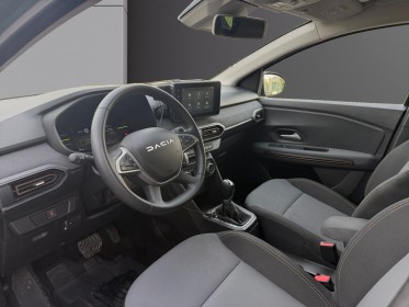 Dacia jogger hybrid 140 7 places extreme entré sans clé demarrage sans clé camera de recul carplay garantie constructeur...