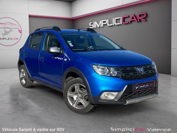 Dacia sandero tce 90 stepway caméra de recul carplay 4 vitres électriques garantie 12 mois occasion simplicicar valence -...