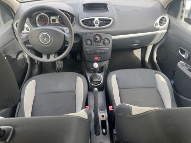 Renault clio iii 75ch 1.2l eco2 expression clim garantie 12 mois occasion montpellier (34) simplicicar simplicibike france