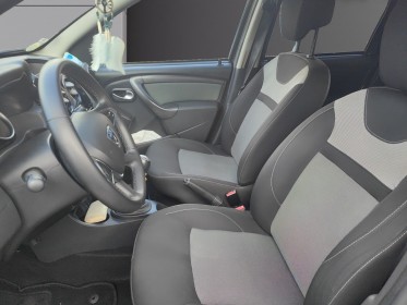 Dacia duster dci 110 4x2 black touch 2017 android car play tactile  barres de toit et 2 chaines neige neuves occasion...