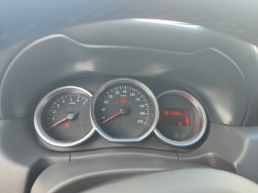 Dacia duster dci 110 4x2 black touch 2017 android car play tactile  barres de toit et 2 chaines neige neuves occasion...