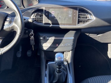 Peugeot 308 1.2 puretech 130ch ss bvm6 sensation occasion avignon (84) simplicicar simplicibike france