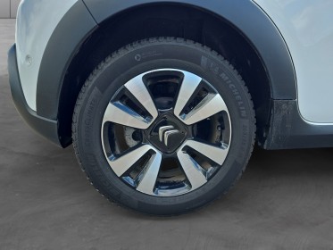 Citroen c3 c3 110 ch ss shine caméra de recul apple carplay 1ére main révisée garantie 12 mois courroie ok roue de...