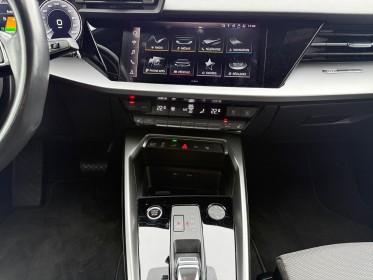 Audi a3 sportback 40 tfsie 204 s tronic 6 s line sièges baquets carplay park assist garantie 12 mois occasion simplicicar...