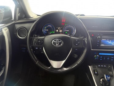 Toyota auris hybride 136h dynamic occasion simplicicar st-maximin simplicicar simplicibike france