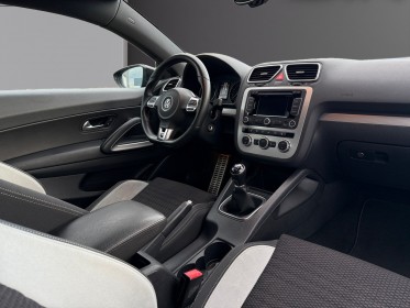 Volkswagen scirocco 2.0 tdi 140 fap r-line 1er main garantie 12 mois occasion simplicicar saint-omer simplicicar simplicibike...