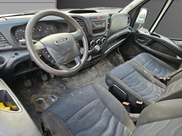 Iveco daily chassis cabine 35 c 14 136 cv  bvm6 / benne basculante occasion osny simplicicar simplicibike france