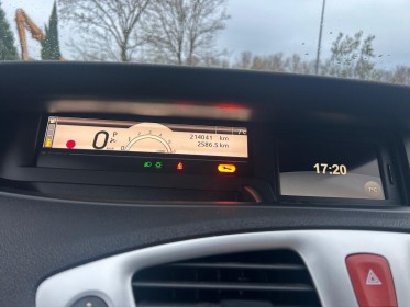 Renault scenic iii dci 110 fap eco2 expression euro 5 edc 2011 - embrayage neuf avec vidange de boite occasion simplicicar...