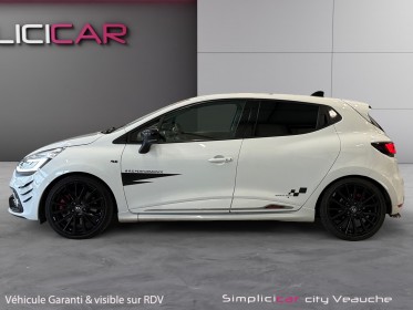 Renault clio iv 1.6 turbo 220 edc rs trophy / akrapovic / rs monitor / caméra / sièges chauffant occasion simplicicar...