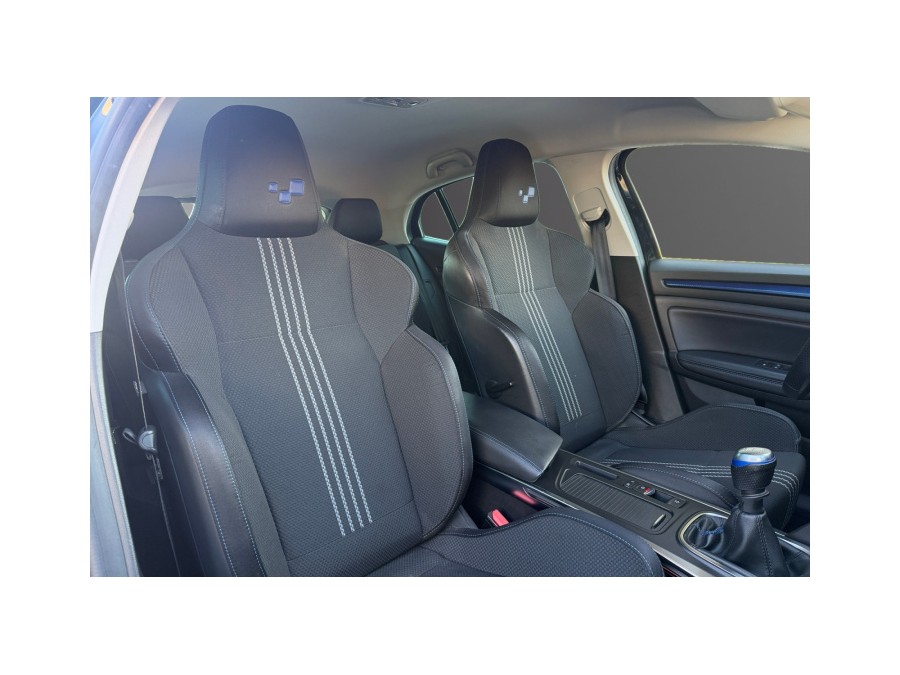 RENAULT d'occasion MEGANE 1.6 DCI 130 AKAJU de 2018 Marignane (13)﻿