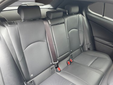 Lexus ux 300h 2wd f sport executive gps to sièges élec chauffants 360° garantie 36 mois occasion simplicicar genevois...