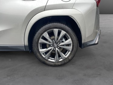 Lexus ux 300h 2wd f sport executive gps to sièges élec chauffants 360° garantie 36 mois occasion simplicicar genevois...