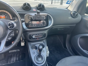 Smart fortwo coupe 1.0 71 ch ss ba6 passion entretien complet rien a prévoir garantie 12 mois occasion paris 17ème...