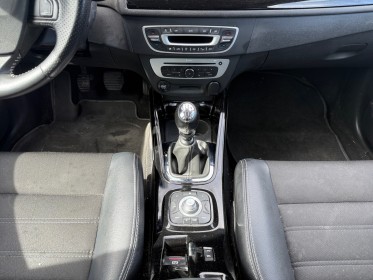 Renault megane iii berline dci 130 fap energy eco2 bose garantie 12 mois occasion simplicicar toulon ouest simplicicar...