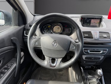 Renault megane iii berline dci 130 fap energy eco2 bose garantie 12 mois occasion simplicicar toulon ouest simplicicar...