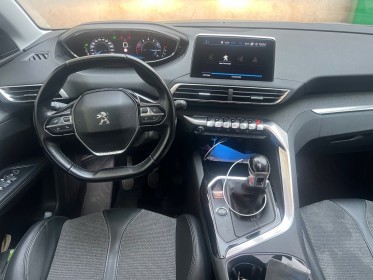 Peugeot 5008 puretech 130ch ss bvm6 allure 7 places kit de distribution et triangle changés très bon état garantie 12 mois...