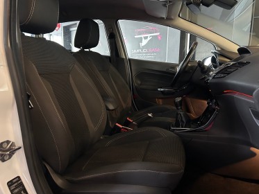 Ford fiesta 1.0 ecoboost 100 ss titanium garantie 12 mois occasion  simplicicar aix les bains simplicicar simplicibike france