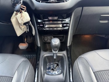 Peugeot 2008 gt line 110ch ss eat6 carplay / caméra de recul / full entretien disponible distribution faite occasion...