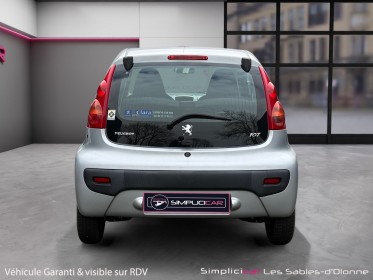 Peugeot 107 1.0e 12v 68ch blue lion urban occasion simplicicar les sables-d'olonne simplicicar simplicibike france