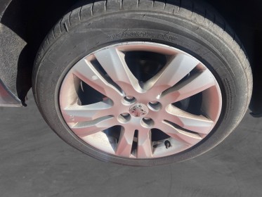 Peugeot 5008 business 1.6 hdi 112ch fap bvm6 business pack 7pl occasion avignon (84) simplicicar simplicibike france