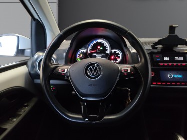Volkswagen e-up! 2.0 83 electrique e-up sièges chauffants caméra de recul garantie 12 mois occasion simplicicar saint-jean...