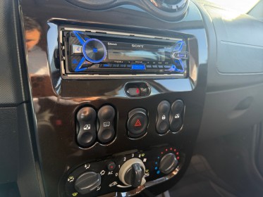 Dacia duster 1.5 dci 110 4x4 lauréate clim garantie 12 mois occasion simplicicar labarthe simplicicar simplicibike france