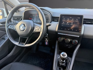 Renault clio v 5 blue dci 85 - carplay - attelage - garantie 12 mois occasion simplicicar nimes - rb auto simplicicar...