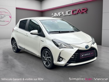 Toyota yaris hybride mc2 100h chic city nav rc18 garantie 12 mois occasion simplicicar vienne simplicicar simplicibike france