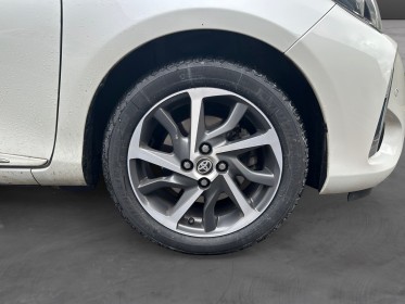 Toyota yaris hybride mc2 100h chic city nav rc18 garantie 12 mois occasion simplicicar vienne simplicicar simplicibike france